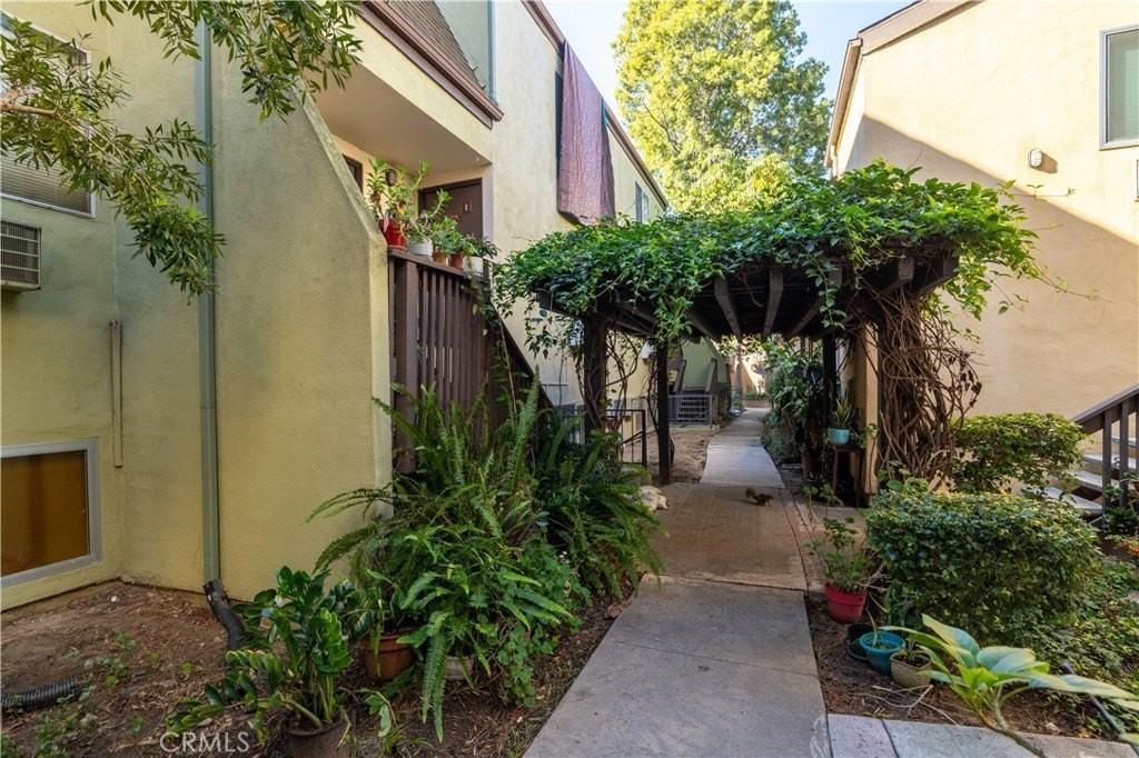 7940 Mission Center Ct #I - Photo 4 of 21