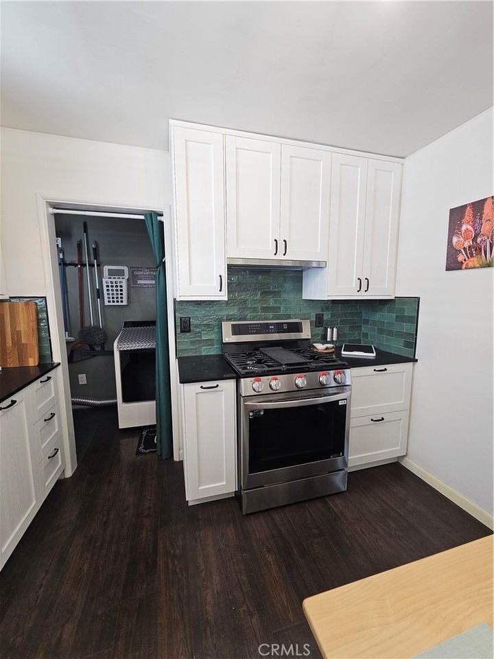 4506 W 170th St - Photo 6 of 15