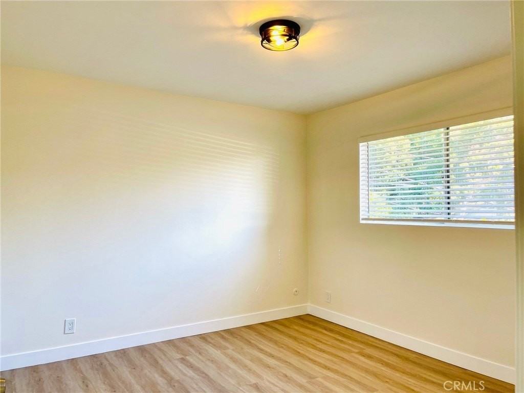 2728 Crestmoore Pl #3 - Photo 7 of 14