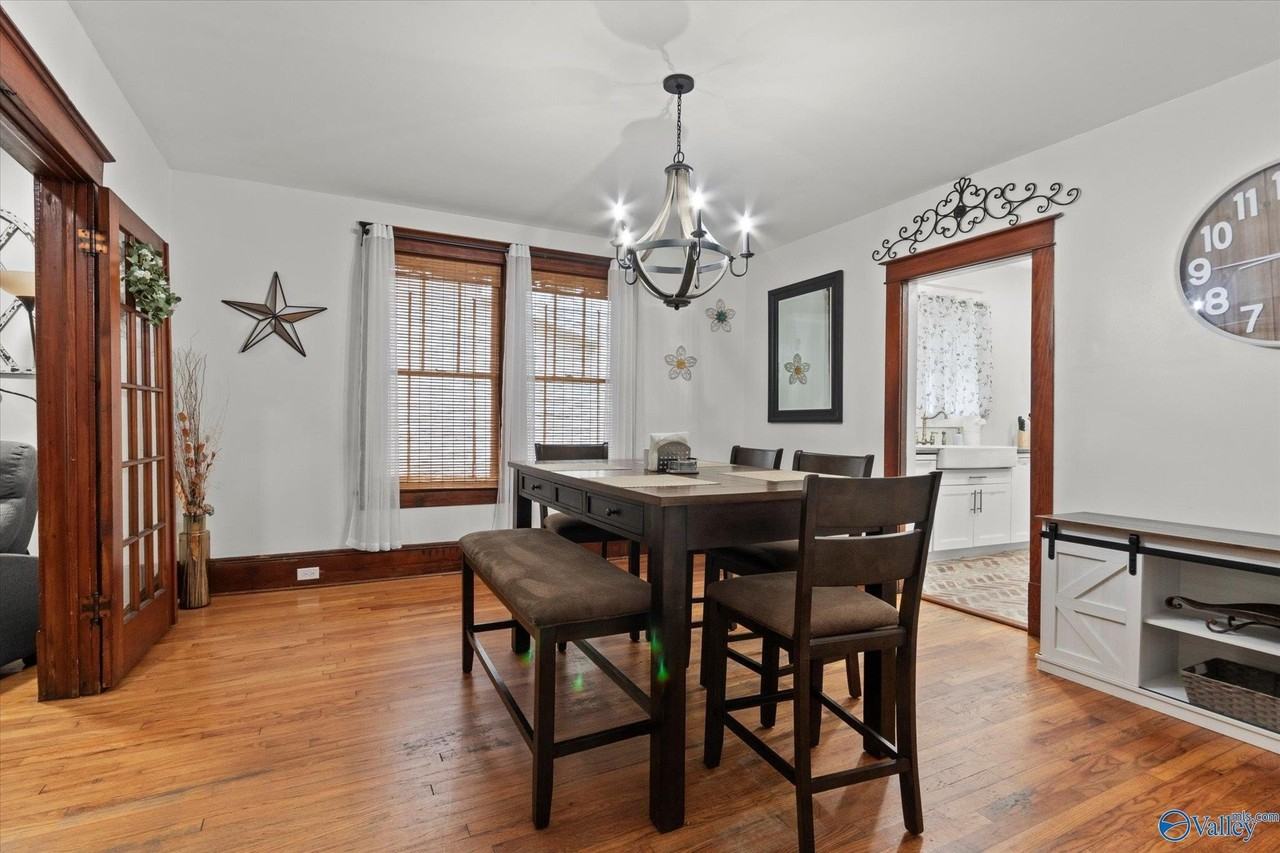 603 Prospect Dr Se - Photo 7 of 34