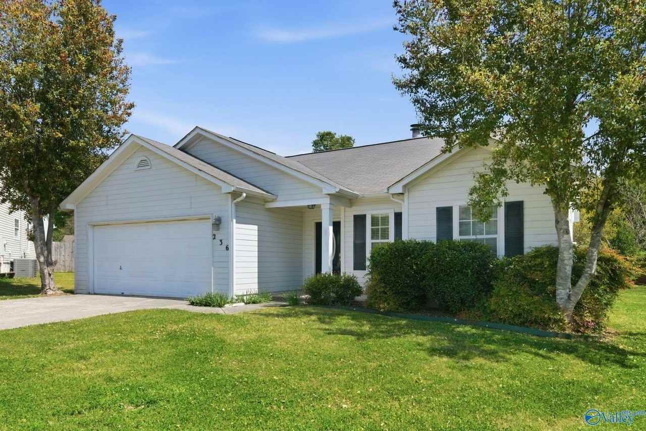 236 River Oaks Dr - Photo 2 of 26