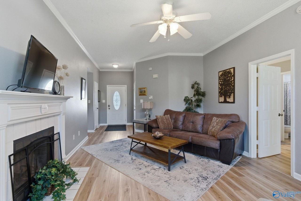 236 River Oaks Dr - Photo 5 of 26