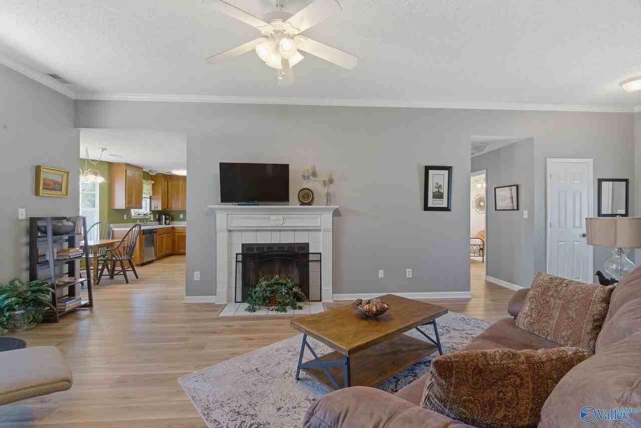 236 River Oaks Dr - Photo 6 of 26