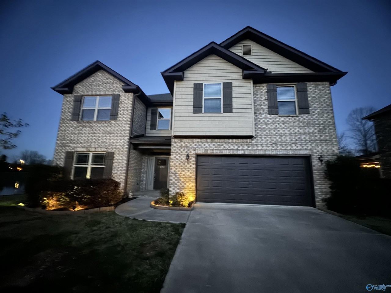 7503 Colibri Cir Se - Photo 2 of 26