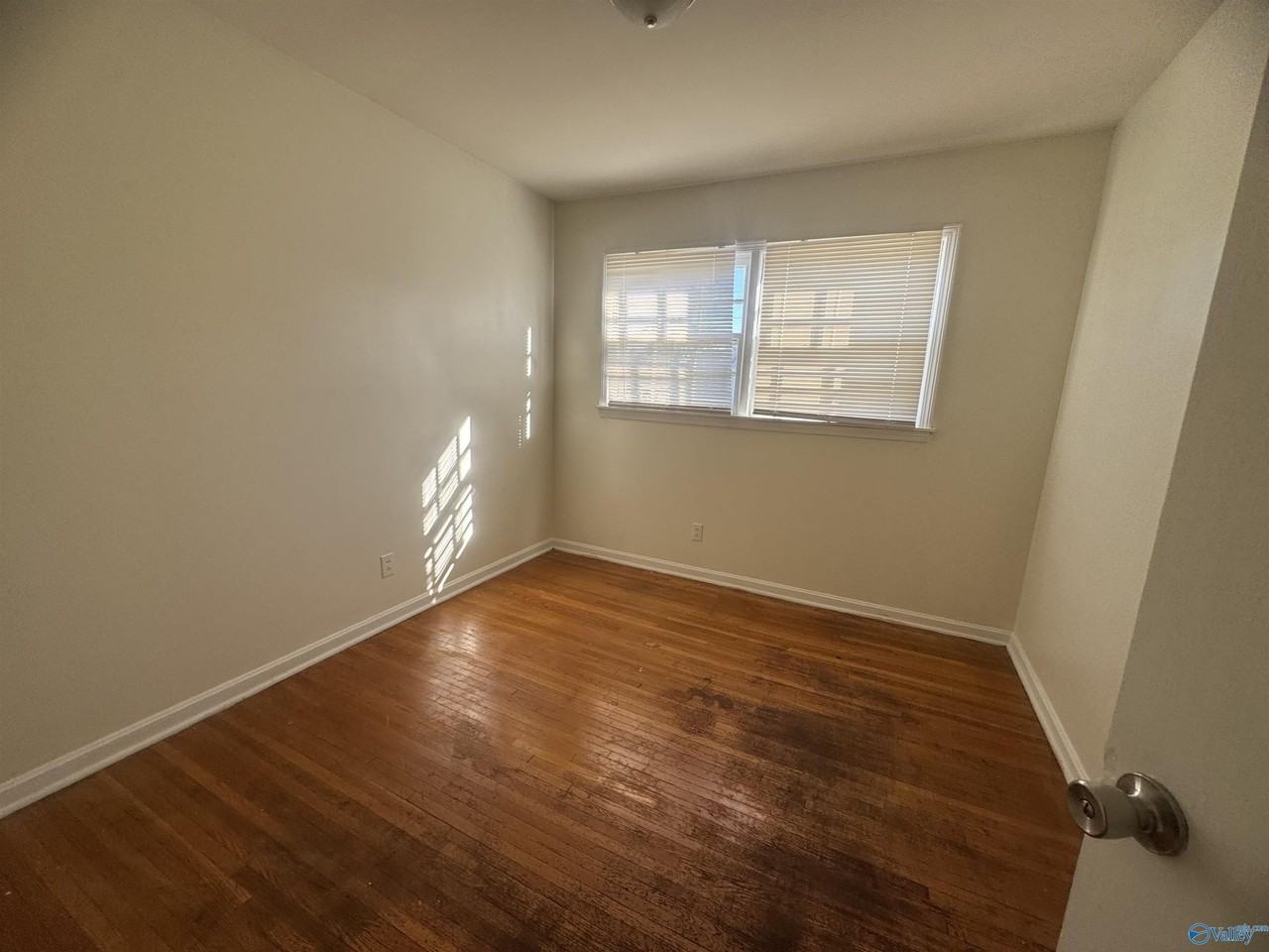 4605 Broadmeadow Ln Nw - Photo 4 of 17