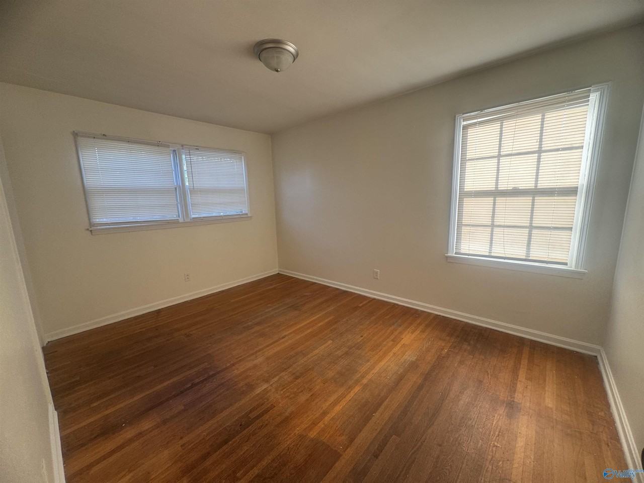 4605 Broadmeadow Ln Nw - Photo 6 of 17