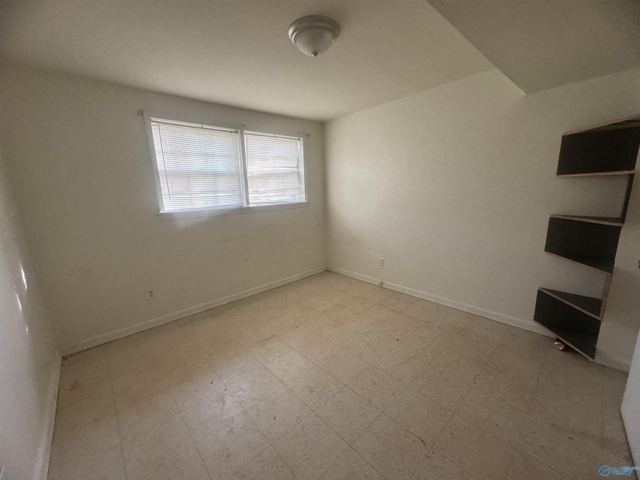 4605 Broadmeadow Ln Nw - Photo 7 of 17