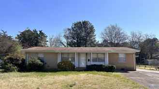 2106 Giles Dr Ne - Photo 1 of 1
