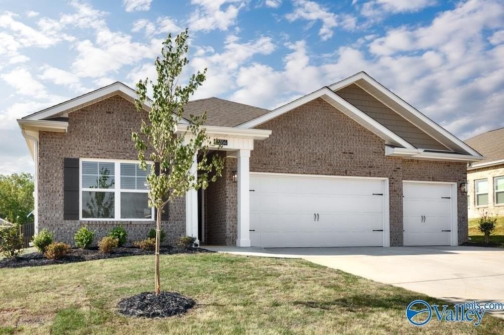 23354 Worcester Ln - Photo 2 of 41