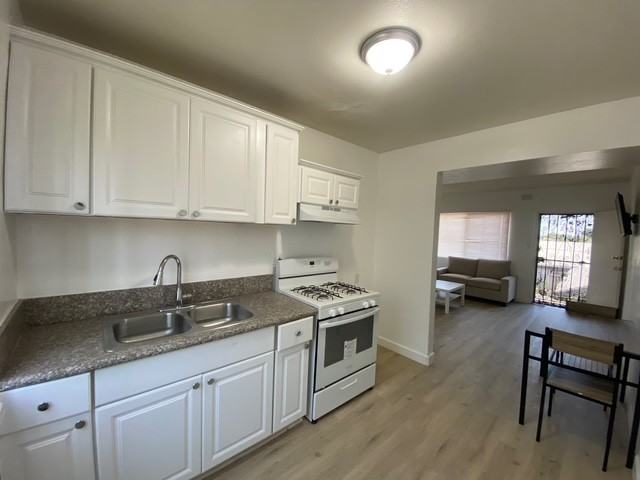 1245 W 88th St #6 - Photo 3 of 21