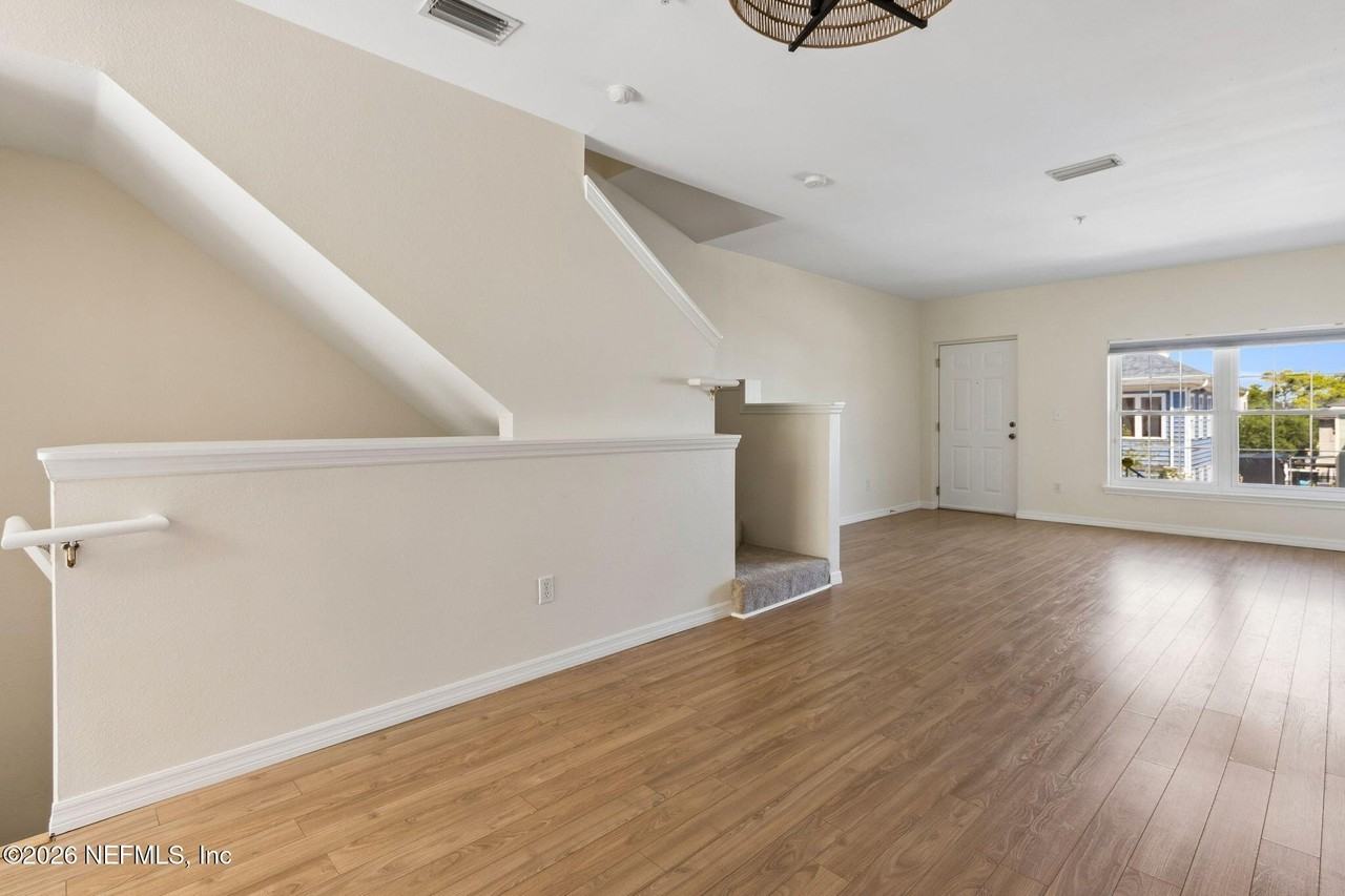 506 N Liberty St - Photo 7 of 31