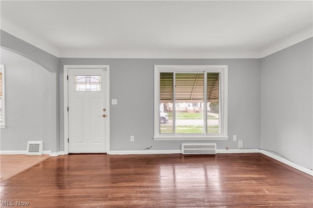 20751 Goller Ave - Photo 3 of 25