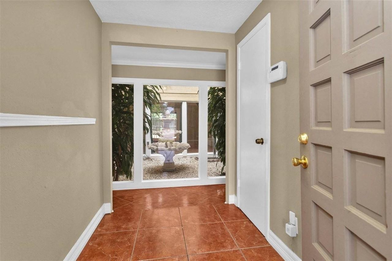 13818 Towne Way Dr - Photo 3 of 29