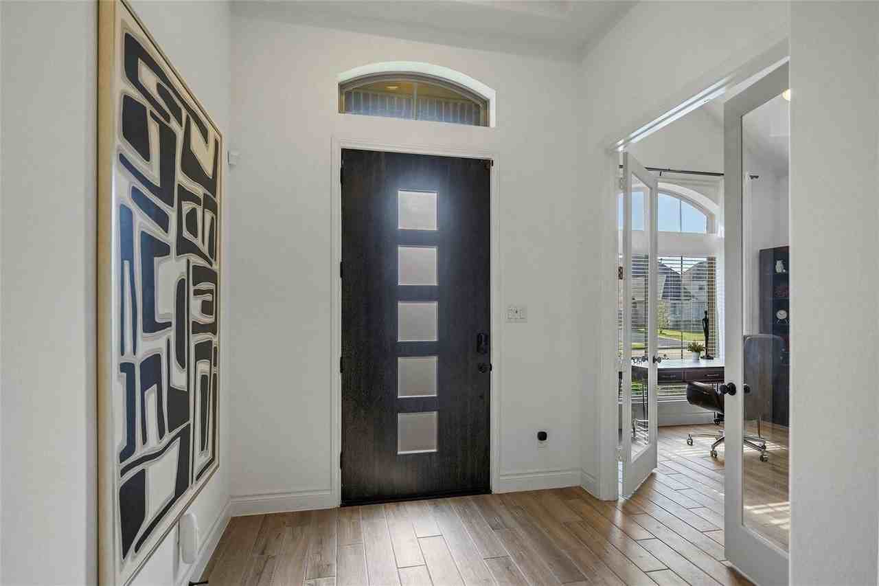 2126 Partridgeberry Ln - Photo 3 of 40