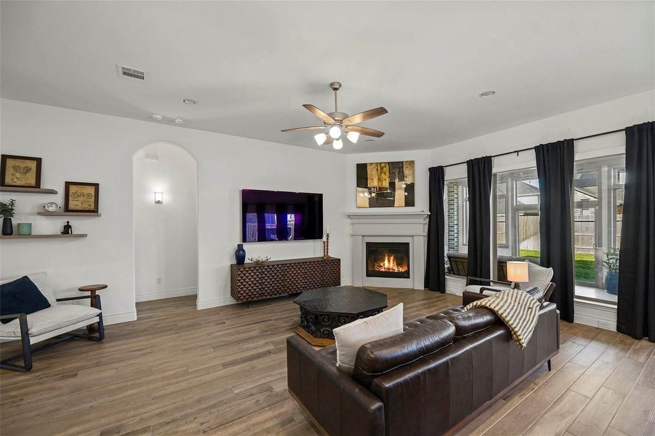 2126 Partridgeberry Ln - Photo 6 of 40