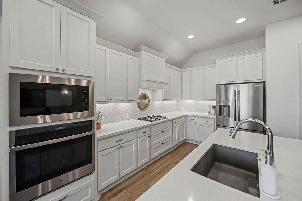 2126 Partridgeberry Ln - Photo 7 of 40