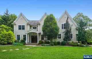 85 Everett St - Photo 1 of 1