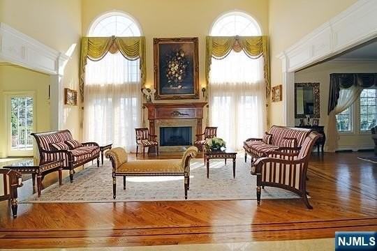 417 N Woodland St - Photo 3 of 28