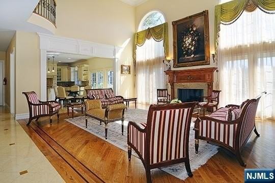 417 N Woodland St - Photo 4 of 28