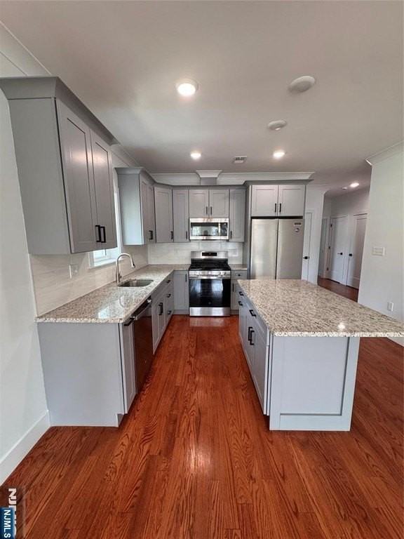 123 E Jersey St - Photo 3 of 17