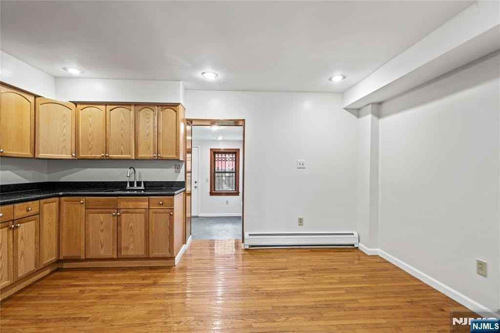 800 Ocean Ave - Photo 7 of 50