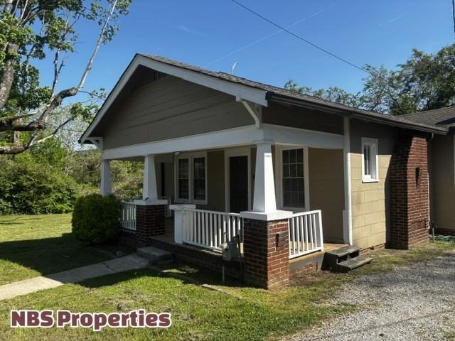 320 E Glenwood Ave #1 - Photo 3 of 32