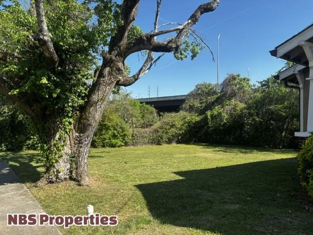 320 E Glenwood Ave #1 - Photo 5 of 32