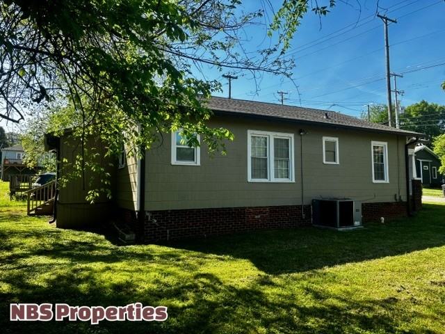 320 E Glenwood Ave #1 - Photo 7 of 32