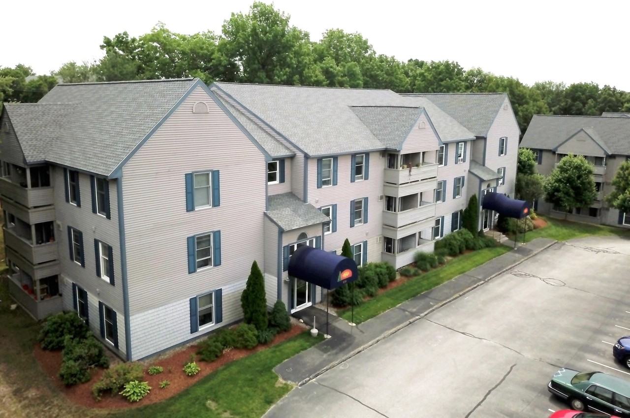 173 Eastern Ave #103 - Photo 5 of 40