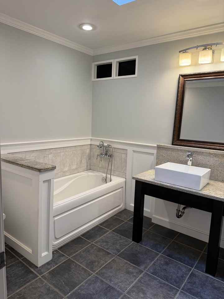 873 Farmington Ave #2 - Photo 2 of 7