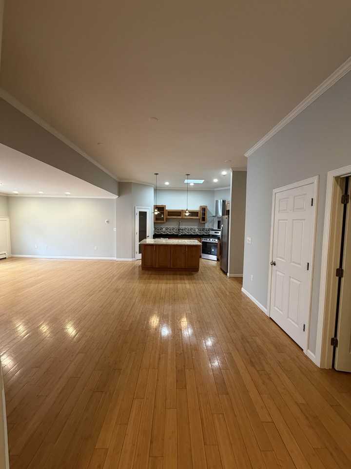 873 Farmington Ave #2 - Photo 6 of 7