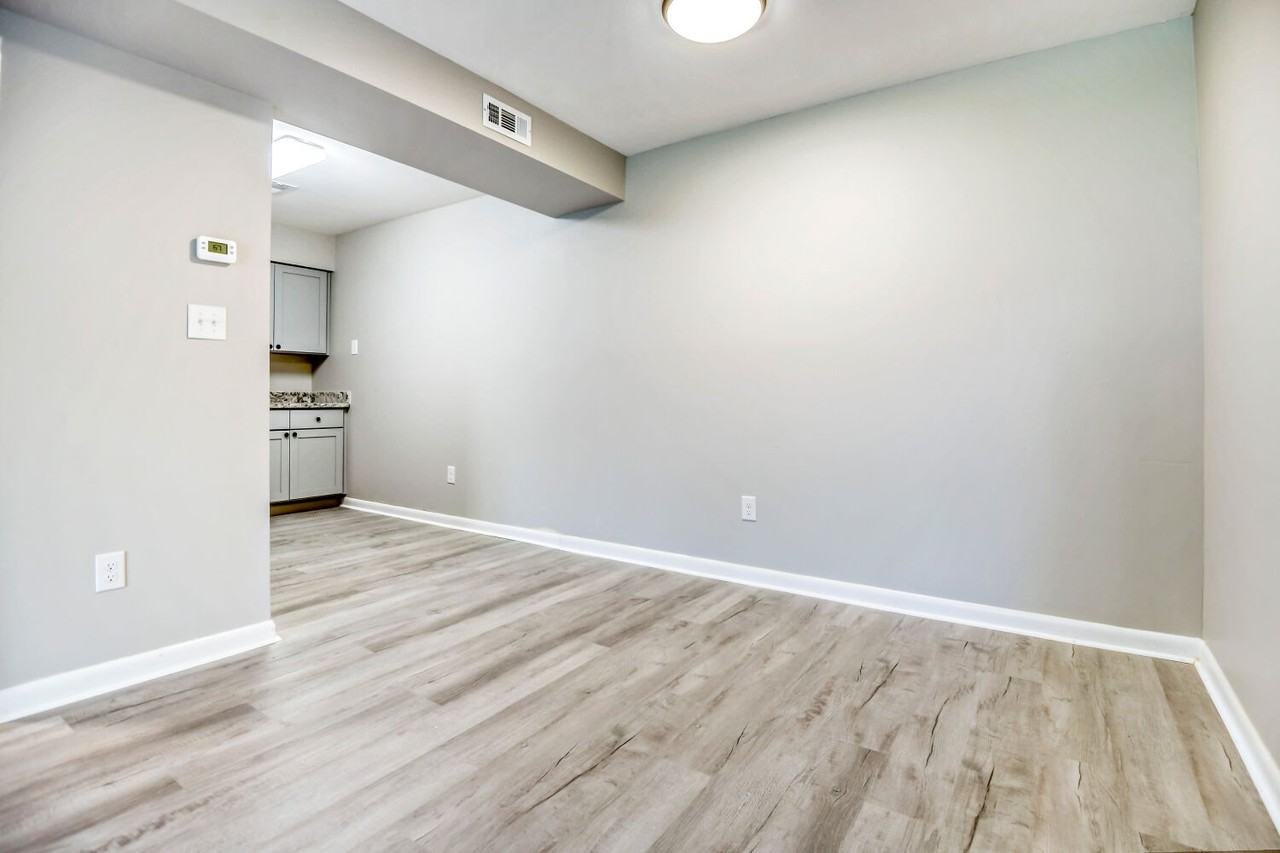 2005 Magnolia Woods Ct #E - Photo 5 of 29