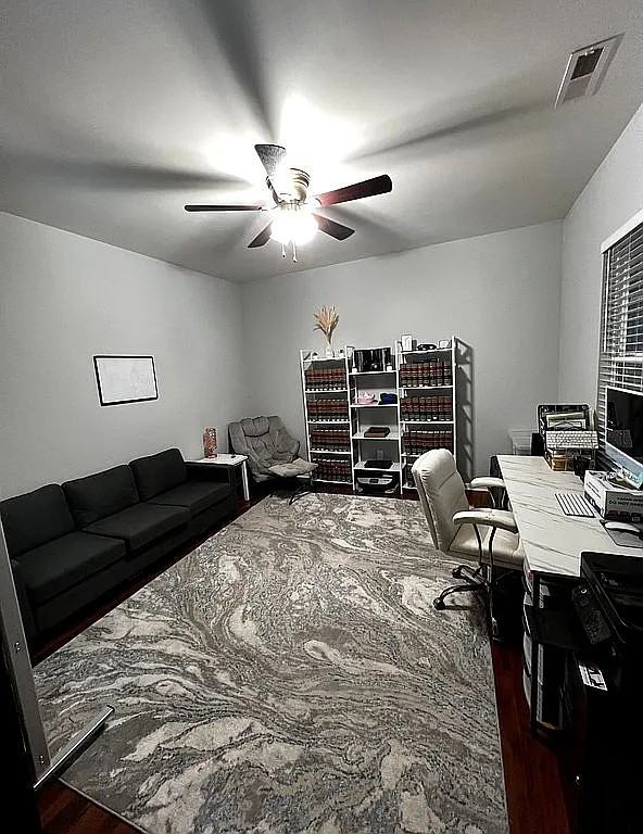 364 Heathrow Dr #AH - Photo 6 of 9