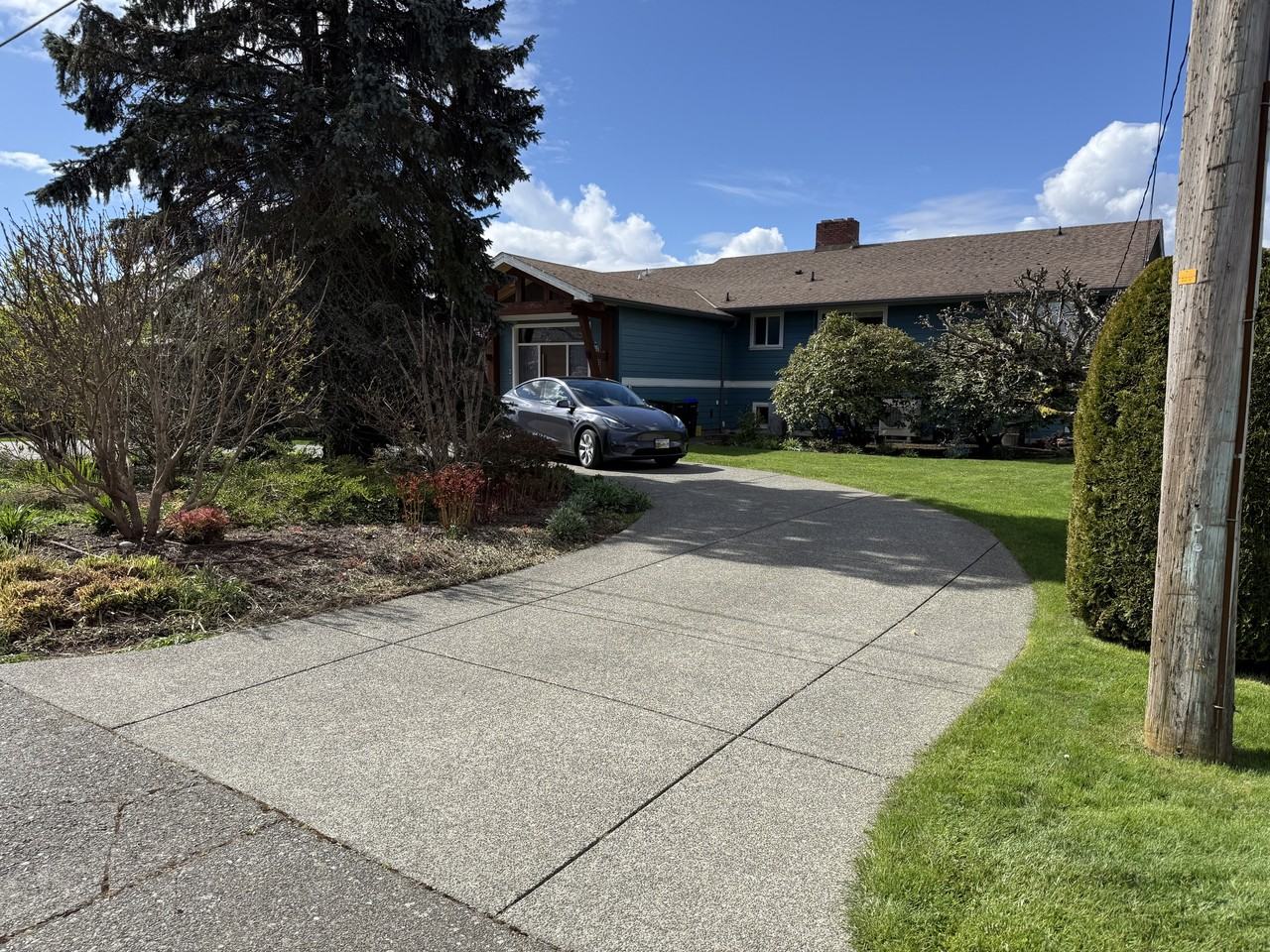 365A Evergreen Ave - Photo 2 of 40