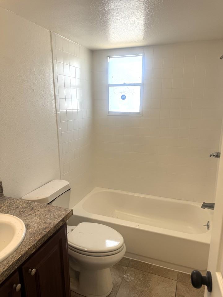 1335 Warrington Way #1 - Photo 7 of 10