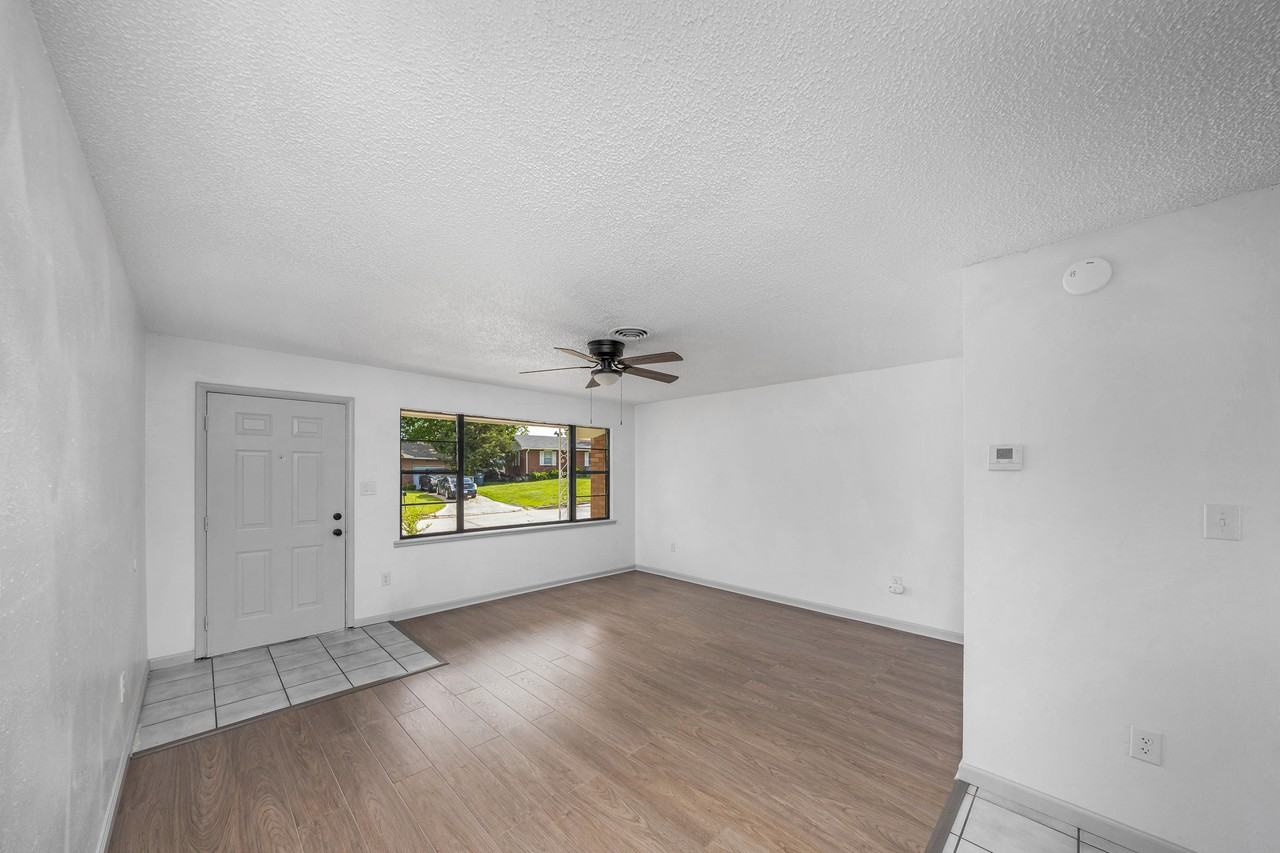 4303 Nw Williams Ave #1 - Photo 7 of 24