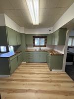 featured image of 2232 Youngstown Rd Se #1