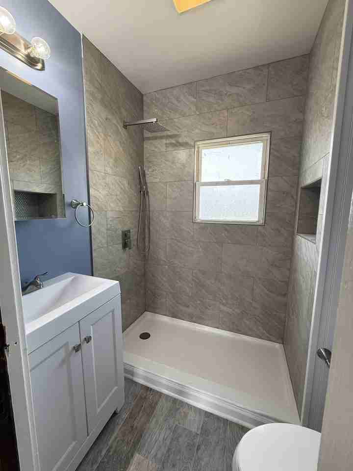 2232 Youngstown Rd Se #1 - Photo 5 of 9