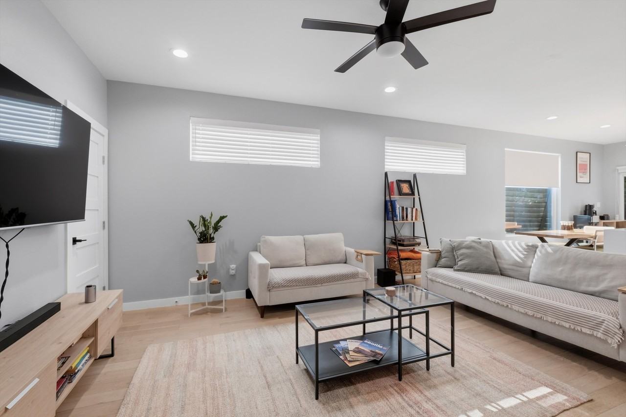 2107 Schley Ave #1 - Photo 3 of 10