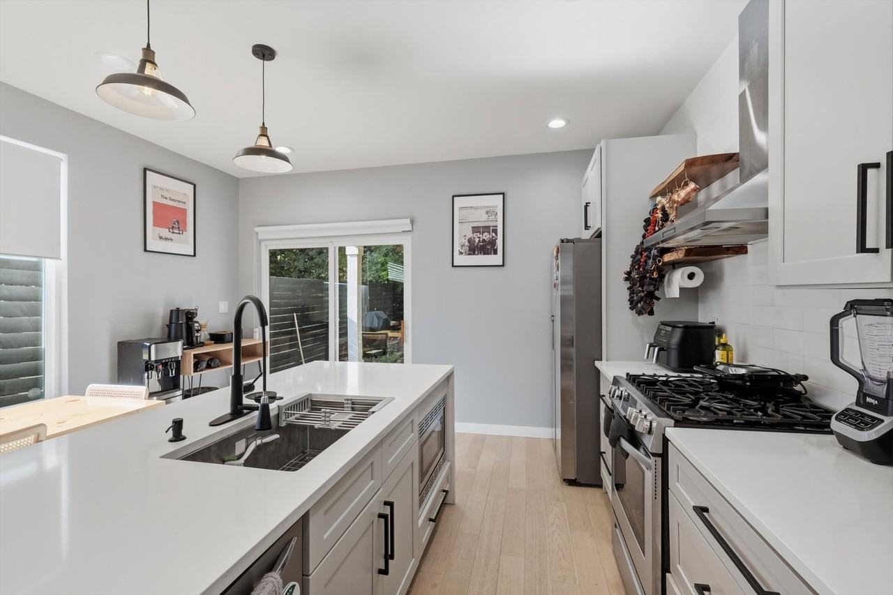 2107 Schley Ave #1 - Photo 4 of 10