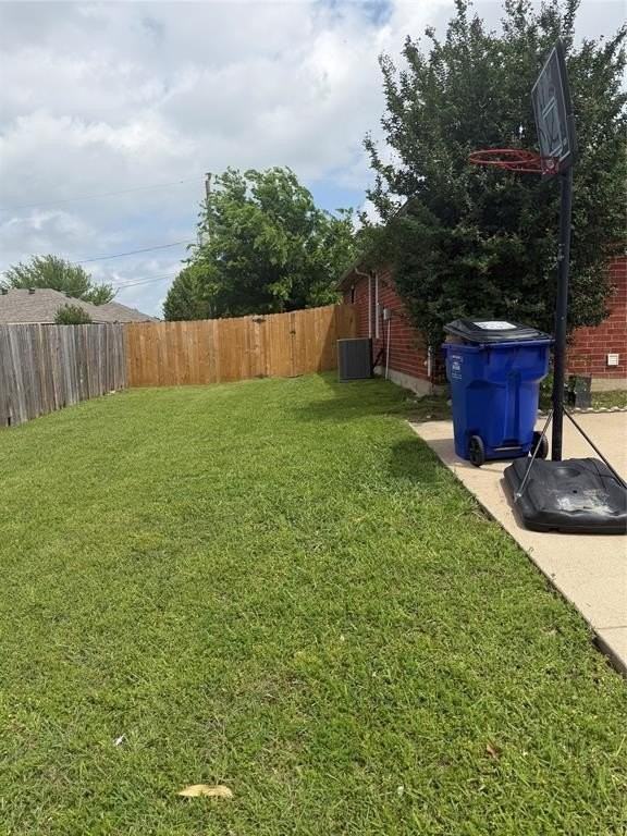 609 Kings Way Dr #A - Photo 2 of 13