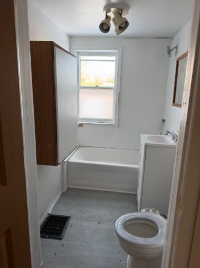 601 N Winnebago Ave #1 - Photo 5 of 8