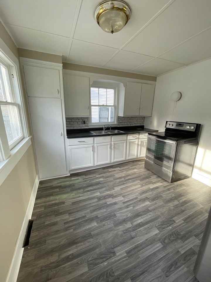 1254 S Chicago Ave #1 - Photo 6 of 20