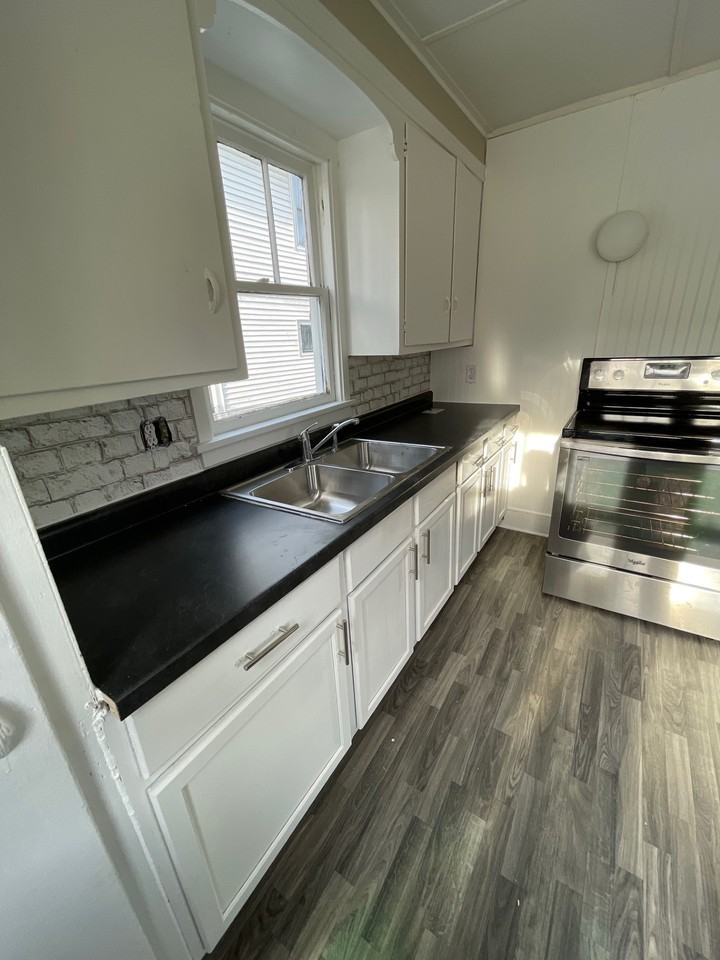 1254 S Chicago Ave #1 - Photo 7 of 20