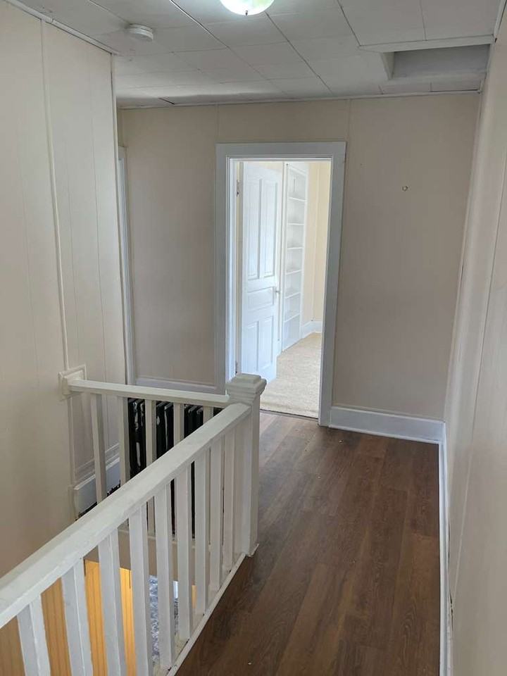 320 W Clark St #1 - Photo 3 of 15