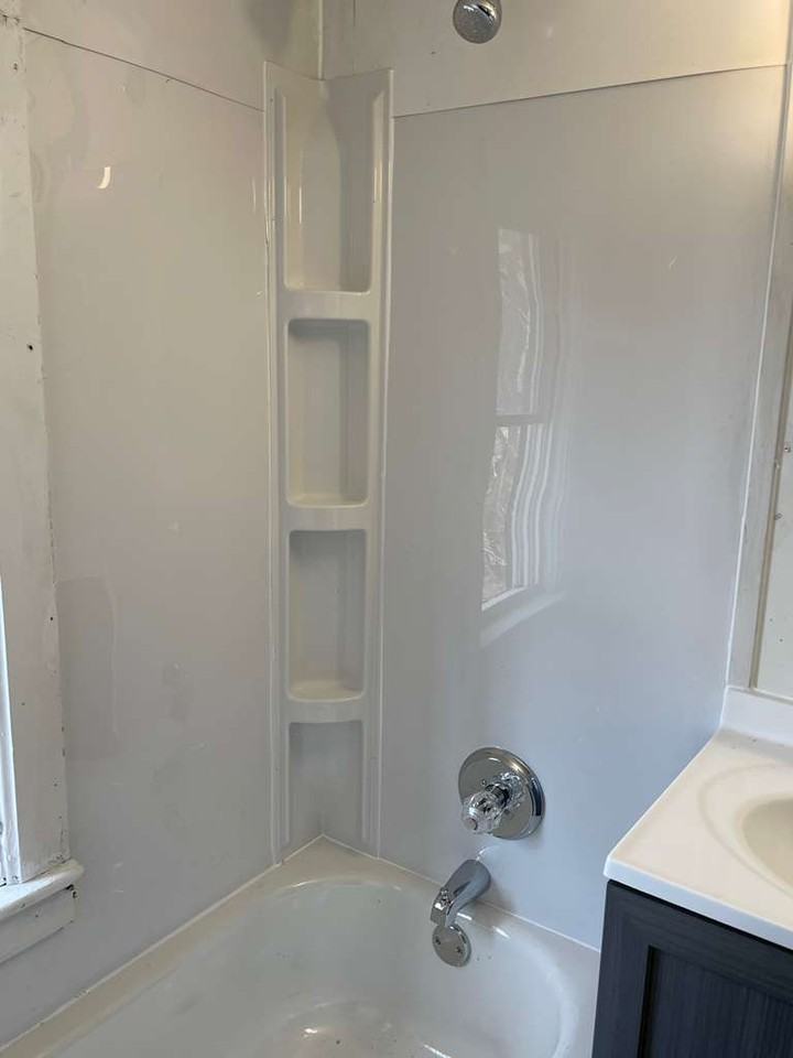 320 W Clark St #1 - Photo 4 of 15