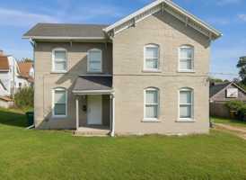 featured image of 810 E Shawnee St #810