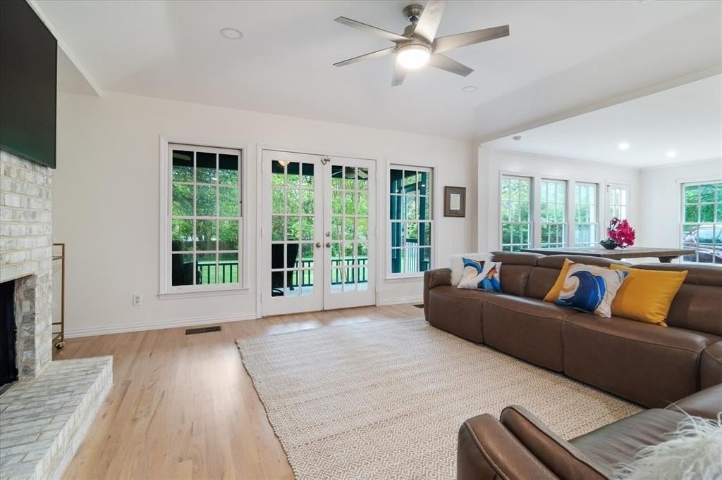 8106 San Benito Way - Photo 5 of 34