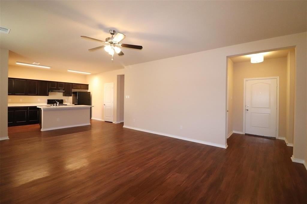 232 Michelle Dr - Photo 2 of 16