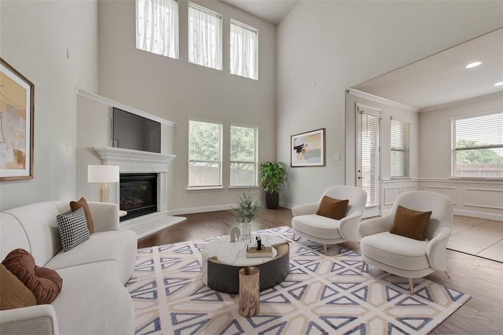 1398 Caspian Dr - Photo 5 of 27